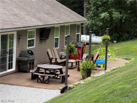7595 Arbon Drive Millersburg OH 44654