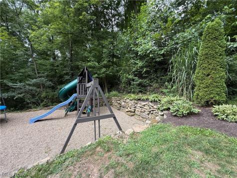7595 Arbon Drive Millersburg OH 44654