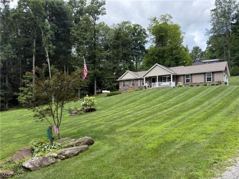 7595 Arbon Drive Millersburg OH 44654