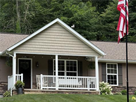 7595 Arbon Drive Millersburg OH 44654