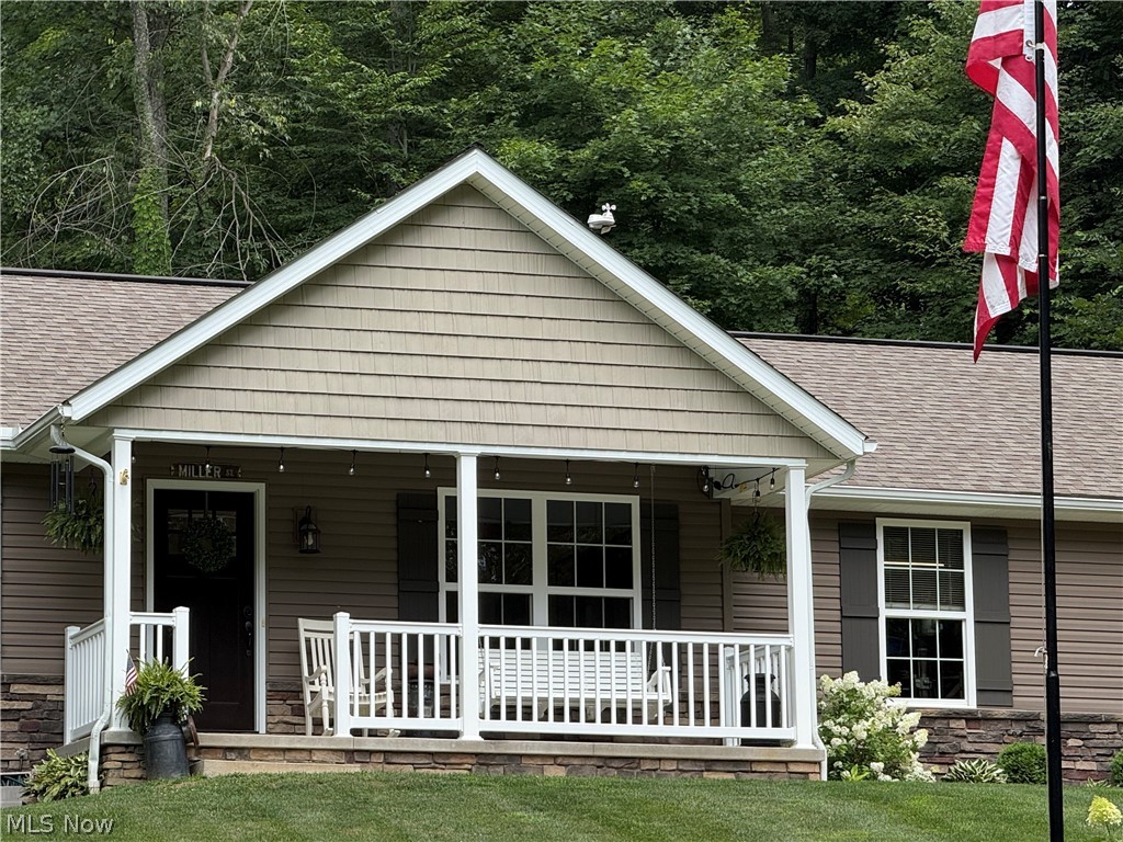 7595 Arbon Drive Millersburg OH 44654