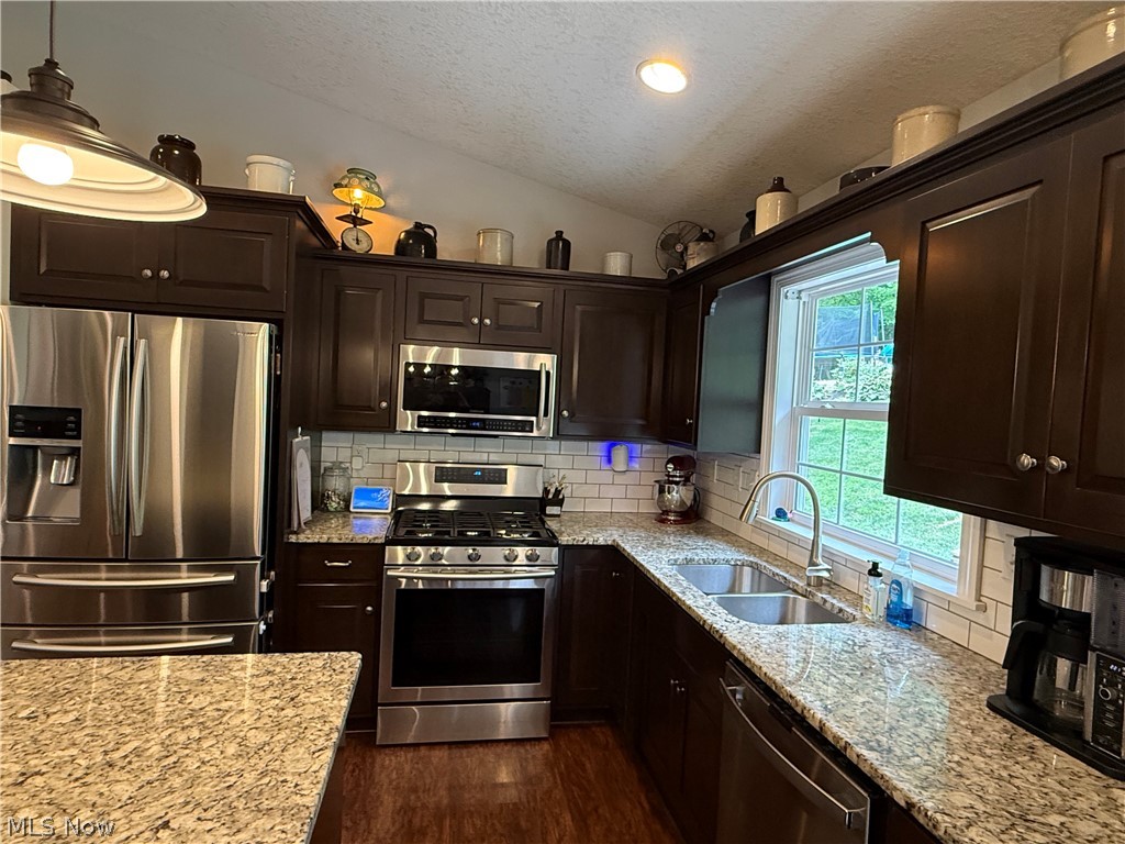 7595 Arbon Drive Millersburg OH 44654