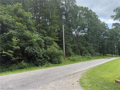 7595 Arbon Drive Millersburg OH 44654