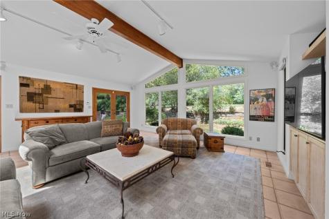 23891 Letchworth Road Beachwood OH 44122