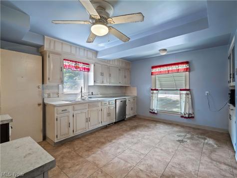6531 Bonroi Drive Seven Hills OH 44131