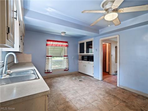 6531 Bonroi Drive Seven Hills OH 44131
