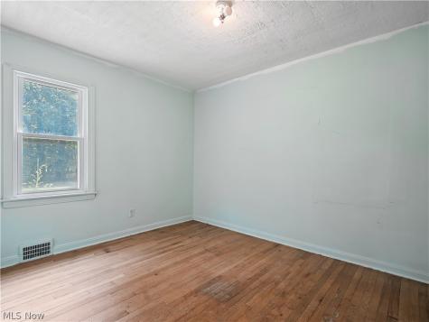 6531 Bonroi Drive Seven Hills OH 44131