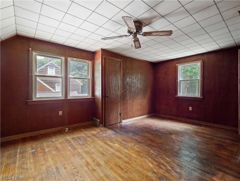 6531 Bonroi Drive Seven Hills OH 44131