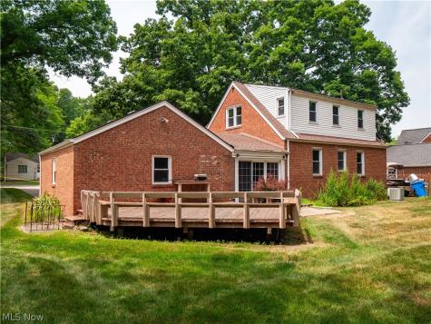 6531 Bonroi Drive Seven Hills OH 44131