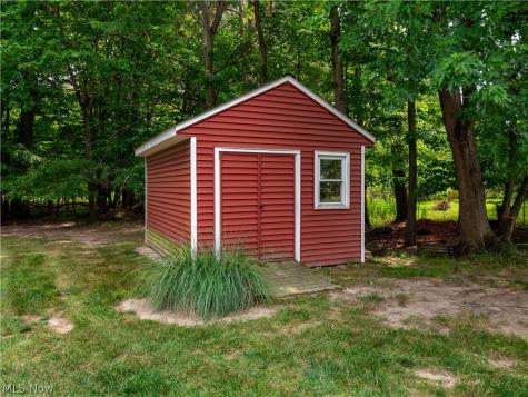 6531 Bonroi Drive Seven Hills OH 44131