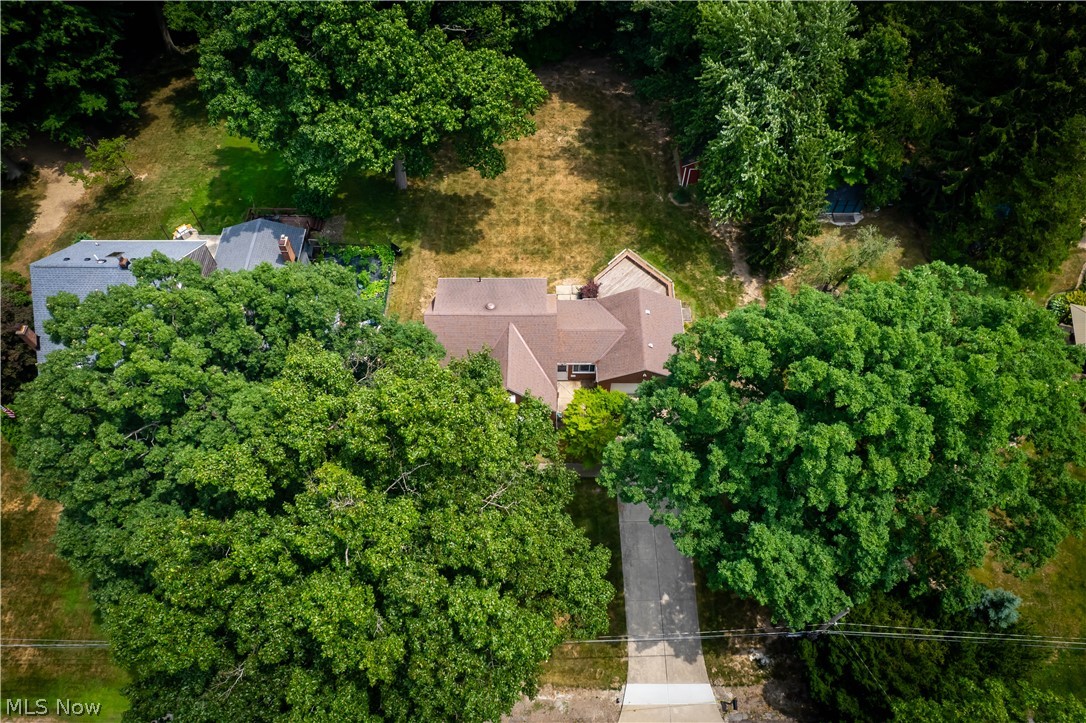 6531 Bonroi Drive Seven Hills OH 44131
