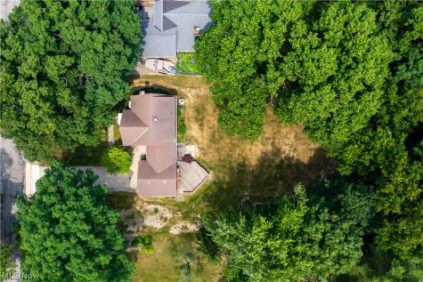 6531 Bonroi Drive Seven Hills OH 44131