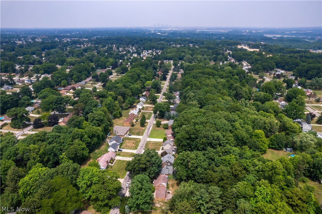 6531 Bonroi Drive Seven Hills OH 44131