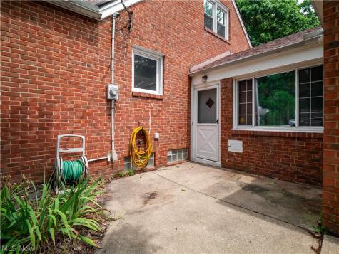 6531 Bonroi Drive Seven Hills OH 44131