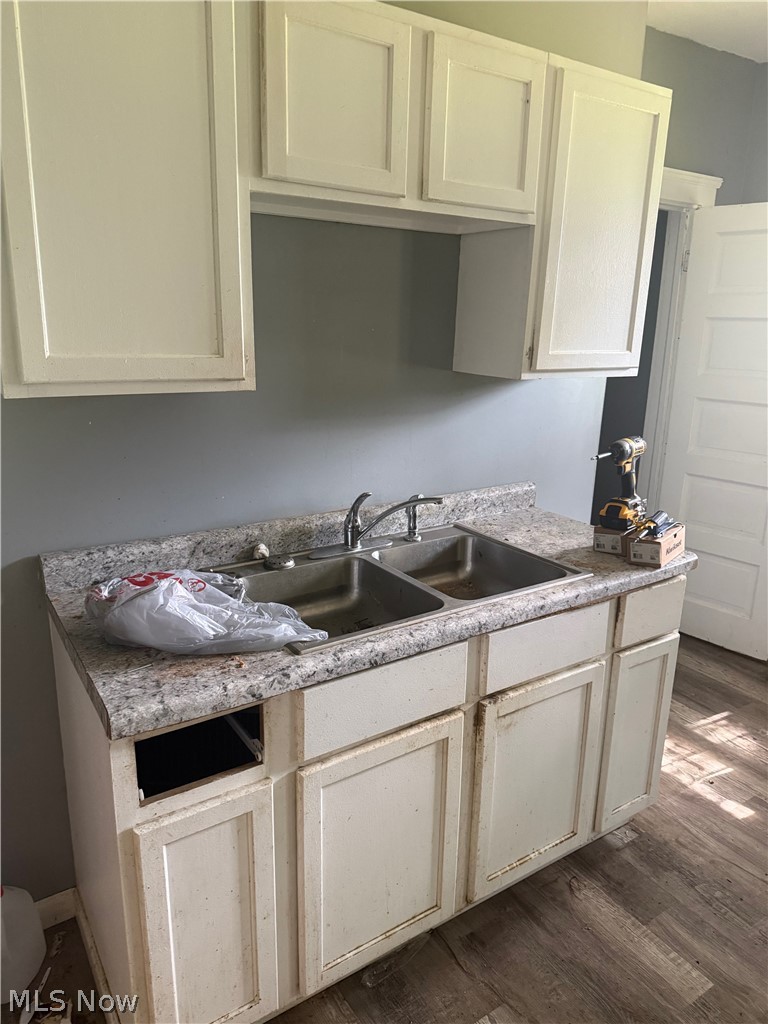 7505 Elton Avenue Cleveland OH 44102