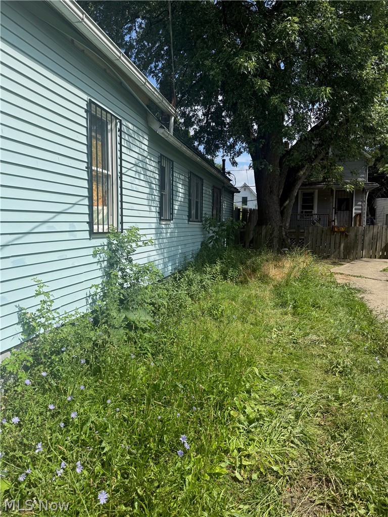 7505 Elton Avenue Cleveland OH 44102