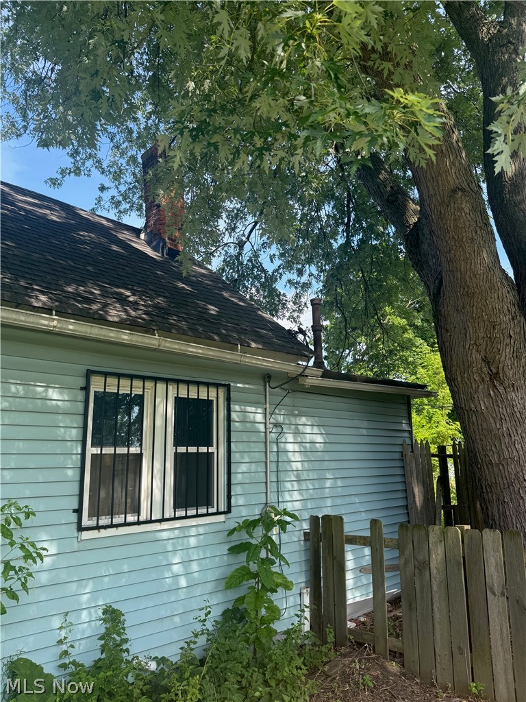 7505 Elton Avenue Cleveland OH 44102