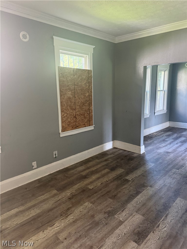 7505 Elton Avenue Cleveland OH 44102