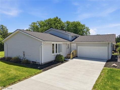 15677 Pinewood Drive Strongsville OH 44149