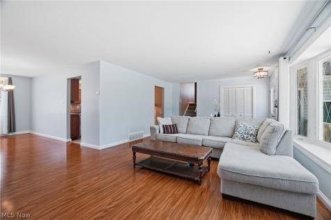 15677 Pinewood Drive Strongsville OH 44149