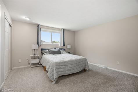 15677 Pinewood Drive Strongsville OH 44149