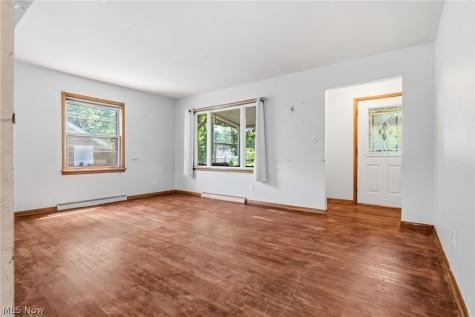 351 Hoover Avenue Akron OH 44312