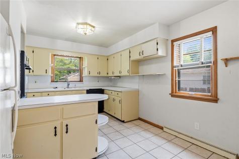 351 Hoover Avenue Akron OH 44312