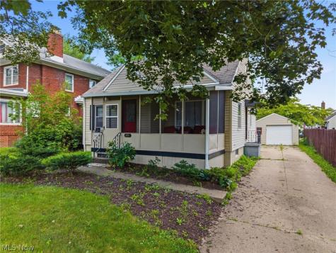 351 Hoover Avenue Akron OH 44312