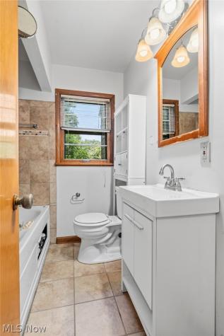 351 Hoover Avenue Akron OH 44312