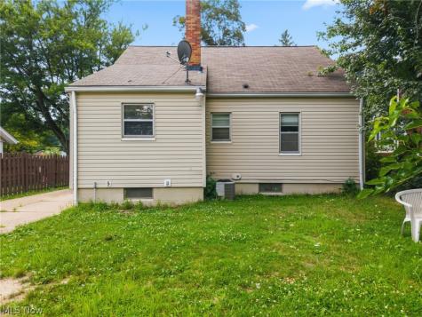 351 Hoover Avenue Akron OH 44312