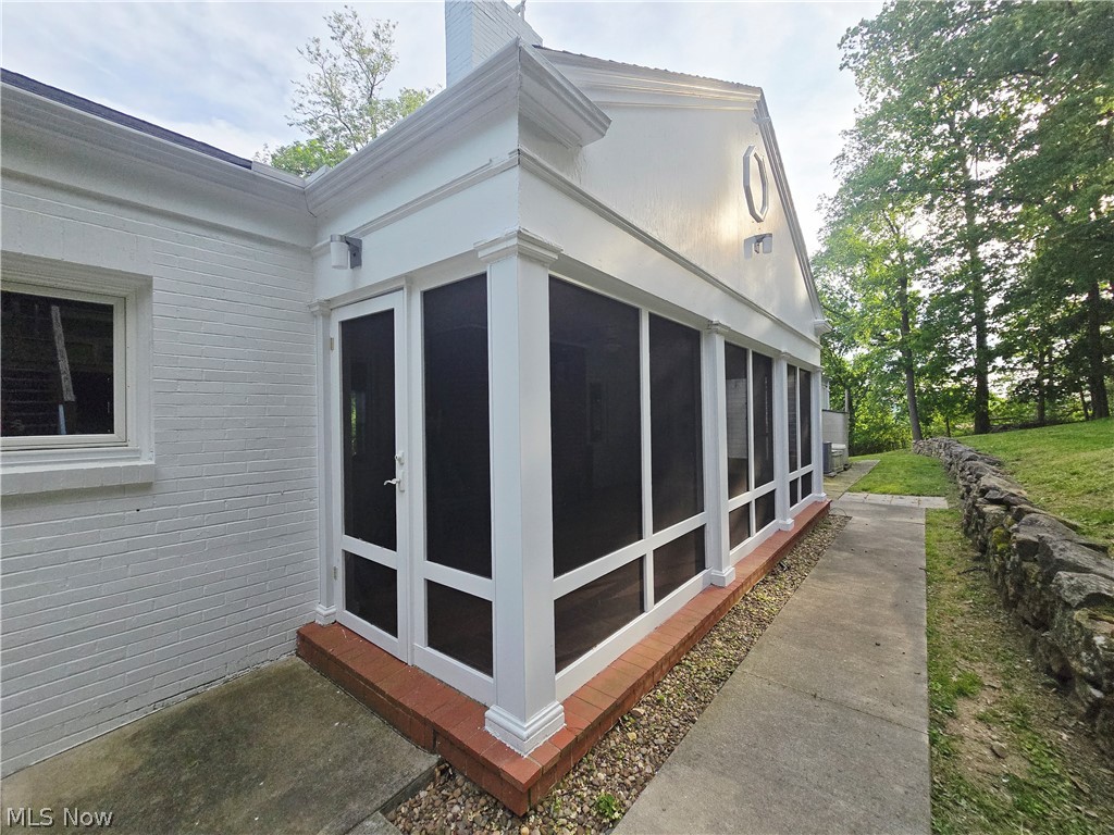 885 Sheridan Road Coshocton OH 43812