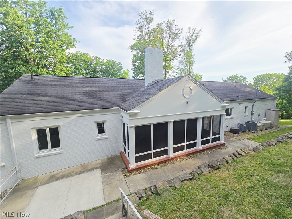 885 Sheridan Road Coshocton OH 43812