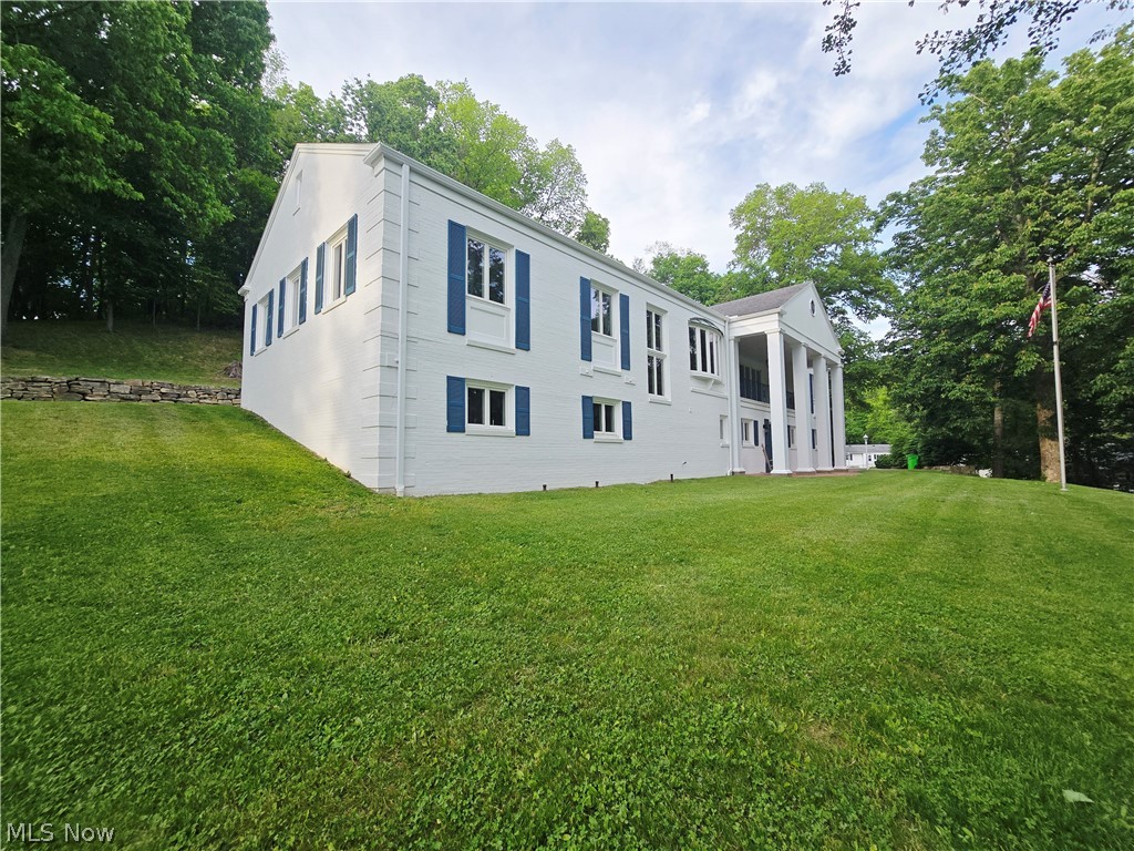 885 Sheridan Road Coshocton OH 43812