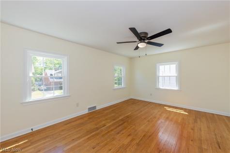 2188 Cranston Road University Heights OH 44118