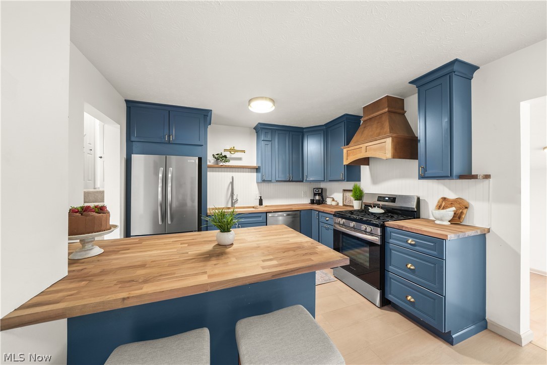 9008 Wilverne Drive Windham OH 44288