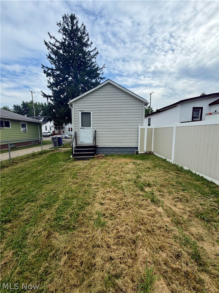 13210 Carrington Avenue Cleveland OH 44135