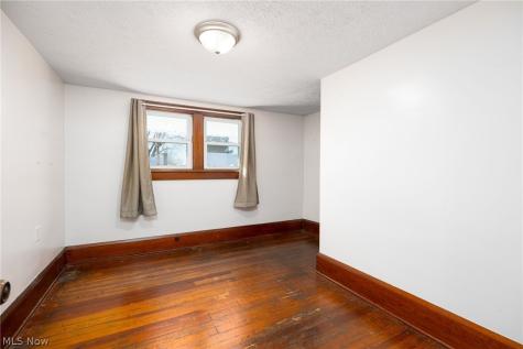 241 24th Street NW Barberton OH 44203