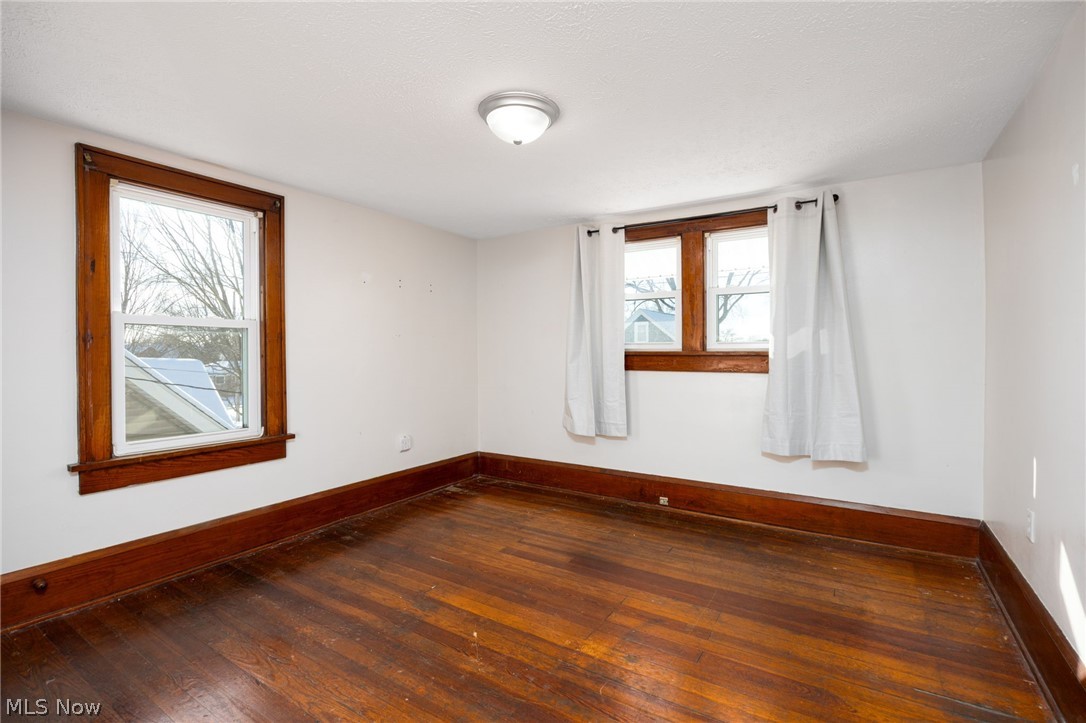 241 24th Street NW Barberton OH 44203