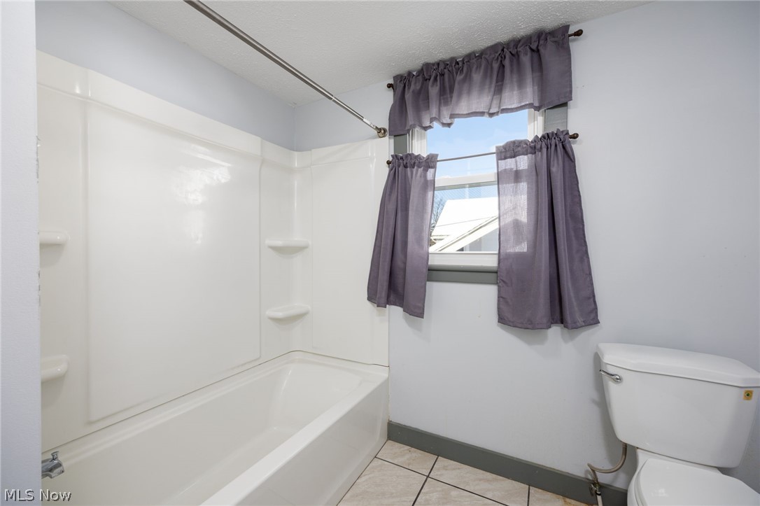 241 24th Street NW Barberton OH 44203