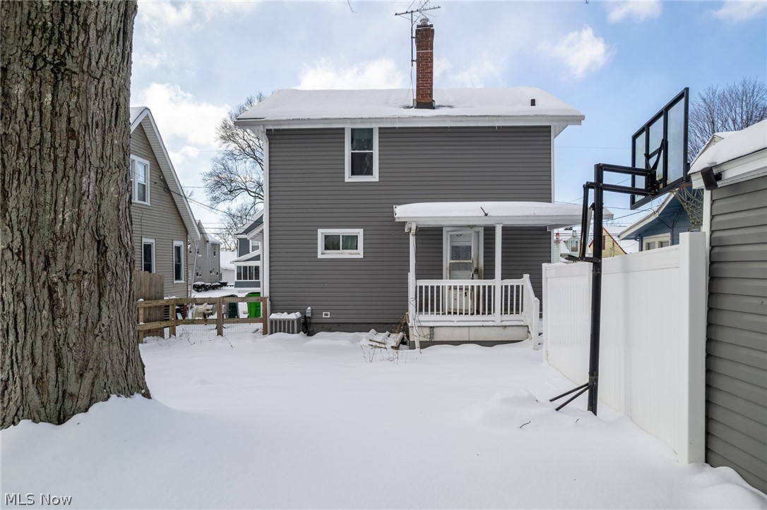 241 24th Street NW Barberton OH 44203