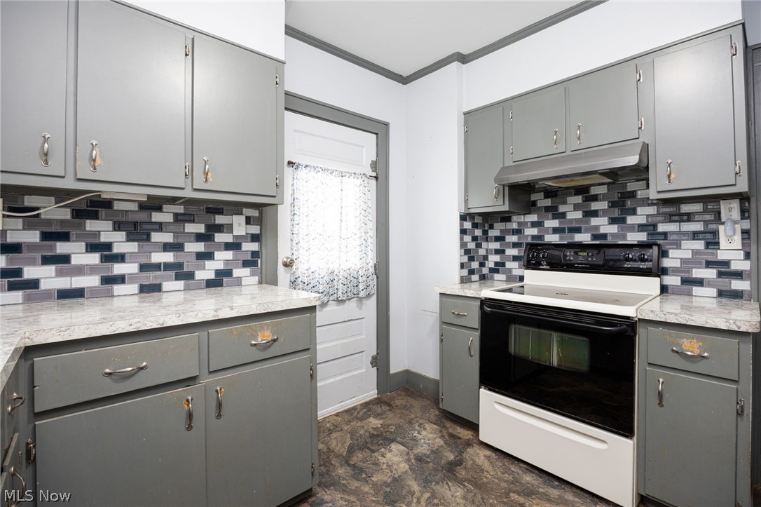 241 24th Street NW Barberton OH 44203