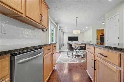 63 Creekledge Lane Copley OH 44321