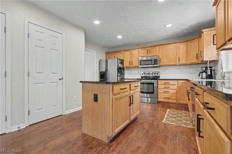 63 Creekledge Lane Copley OH 44321