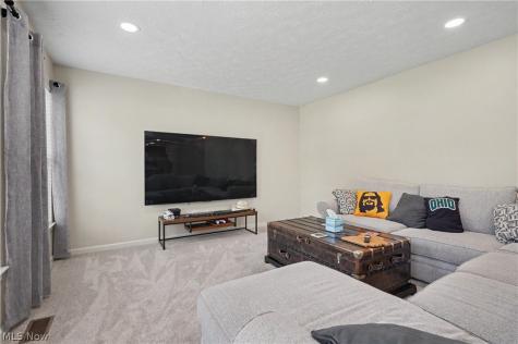 63 Creekledge Lane Copley OH 44321