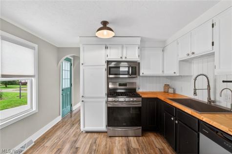 3731 Yale Avenue NW Canton OH 44709