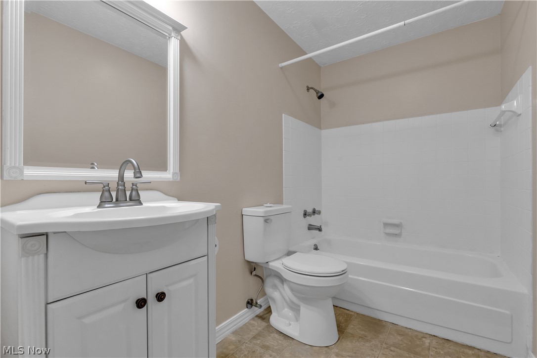 1720 Red Bird Road Madison OH 44057