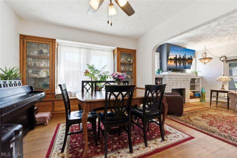3716 Grantwood Drive Parma OH 44134