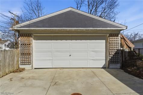 3716 Grantwood Drive Parma OH 44134