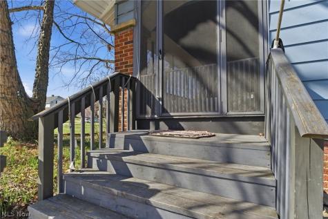 3716 Grantwood Drive Parma OH 44134