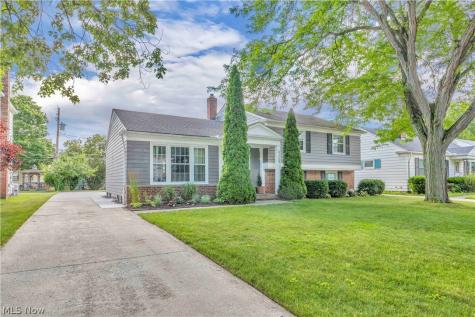 4259 W 202 Street Fairview Park OH 44126